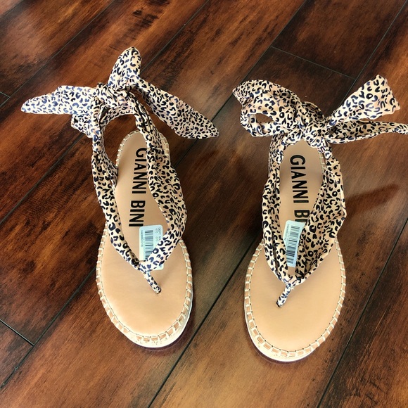 🆕Gianni Bini Sandals. NWT 000AJ - Picture 2 of 12